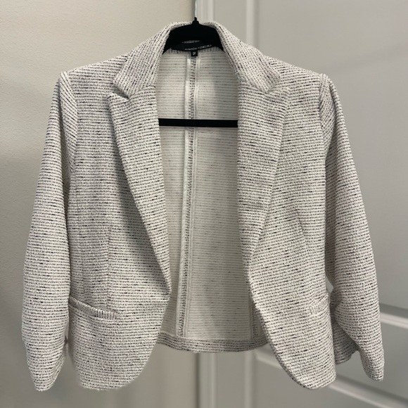 Amanda & Chelsea Women's Cream Textured Blazer - Picture 1 of 4